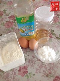 自制蜂蜜小蛋糕做法图解1)