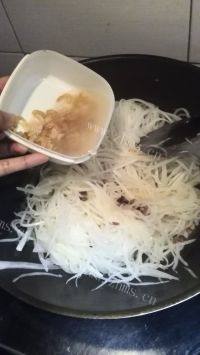 诱人的广式萝卜糕做法图解6)