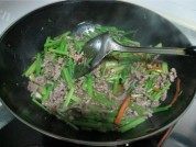 芹菜炒牛柳