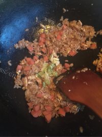 珍馐美味的火腿蛋炒饭做法图解7)