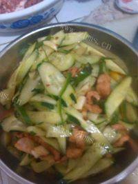 家常菜黄瓜炒肉片
