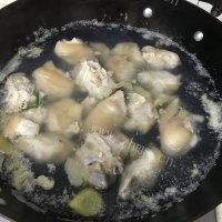 美味的酸辣泡蹄花做法图解2)