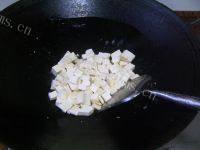 特色豆腐炒鸡蛋做法图解7)