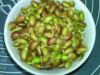 香甜的鲜黑豆豆浆做法图解1)