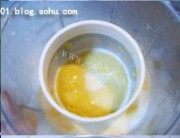 美味的南瓜牛奶浓汤做法图解4)
