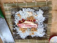 美味的火腿寿司做法图解6)