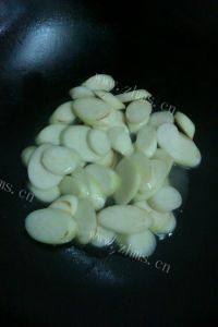 家常菜清炒茭白做法图解6)