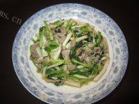水芹炒肉丝做法图解6)
