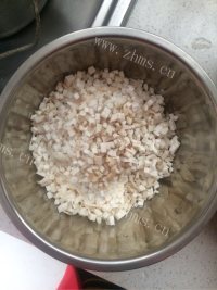美味的荠菜馄饨做法图解2)