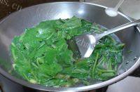家常菜菠菜蛋花汤做法图解11)