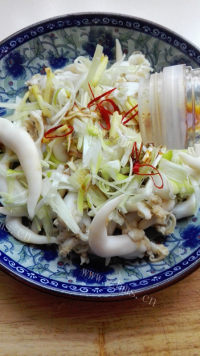 美味的温拌鸟贝做法图解7)