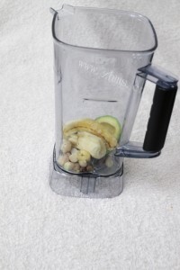 坚果奶昔做法图解3)