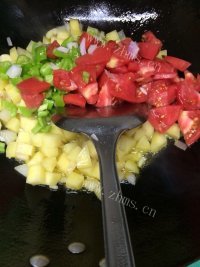 爱吃土豆鸡丁盖饭做法图解7)