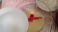 美味的鸡蛋香葱莜面饼做法图解3)
