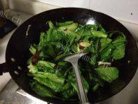 颜值高的豆豉鲮鱼油麦菜做法图解7)