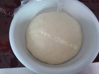 唇齿留香的肠仔包做法图解2)