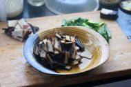 家常菜柴火香干炒薰肉做法图解2)