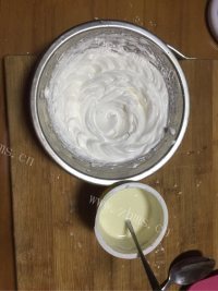 美味的酸奶溶豆豆做法图解1)