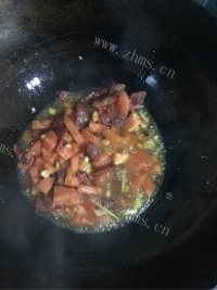 酸甜茄汁土豆粉做法图解4)