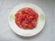 家常菜番茄炒菜花做法图解1)