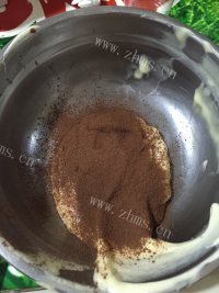 自制千叶纹蛋糕卷做法图解5)