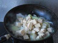 白菜炖冻豆腐「首发」做法图解7)