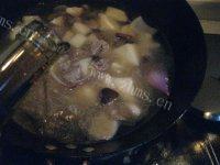 色味俱佳的红烧牛肉土豆做法图解11)