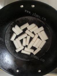 自制辣炒年糕做法图解4)