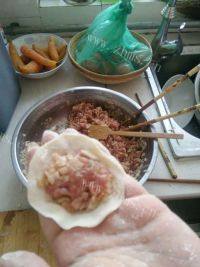 自己做的猪肉饺子做法图解6)