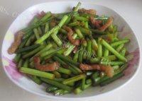 家常菜肉丝蒜薹