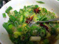 鸡蛋炒虾酱做法图解4)