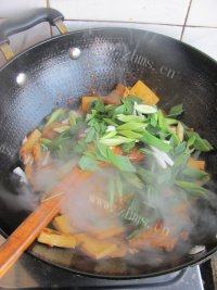 干锅千叶豆腐做法图解10)