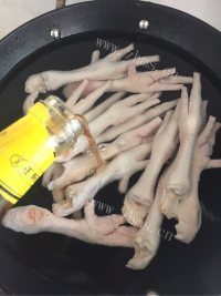 自制酱鸡爪做法图解3)