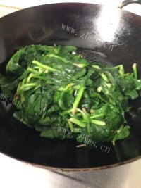 家常菜蒜香菠菜做法图解7)