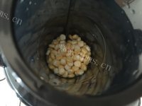 可口的胡萝卜玉米汁做法图解1)