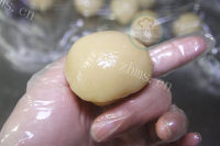 自制广式月饼做法图解15)