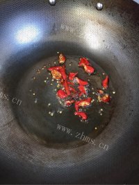 美味的香辣鸡翅根做法图解3)