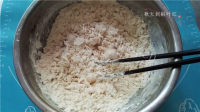 名小吃蟹壳黄烧饼做法图解3)