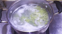 百变菠菜鲜肉清汤馄饨做法图解17)