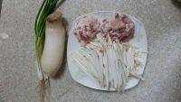 家常菜杏鲍菇炒五花肉做法图解1)