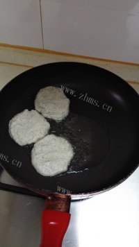 自制黑豆豆渣饼做法图解4)