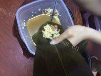 好吃的红豆花生粽子做法图解9)