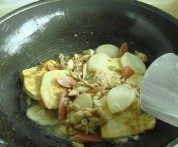 家常鸡丝炒豆腐做法图解8)