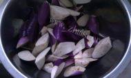 家常菜茄汁茄子做法图解3)