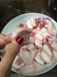 家常菜红烧五花肉做法图解1)