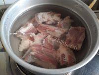 绿色食物糖醋排骨做法图解2)