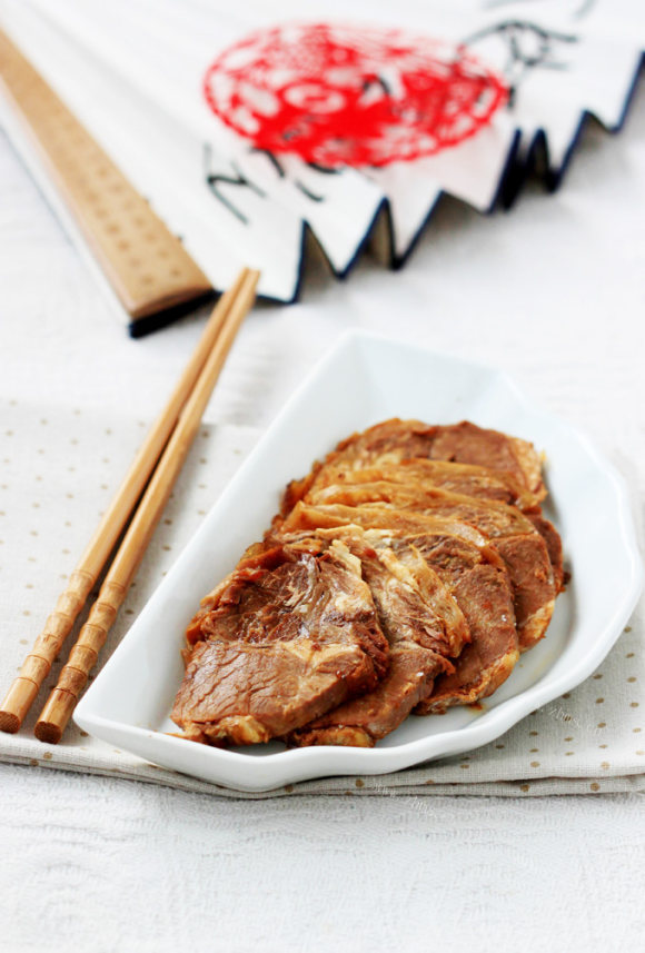 香喷喷的酱牛肉