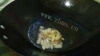家常菜鸡杂炒丝瓜做法图解4)