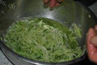 自己做的萝卜猪肉饺子做法图解2)