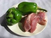 青椒炒肉做法图解1)
